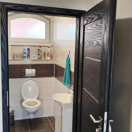 - Vinarstvi Igor Herzan Apartment Prusanky